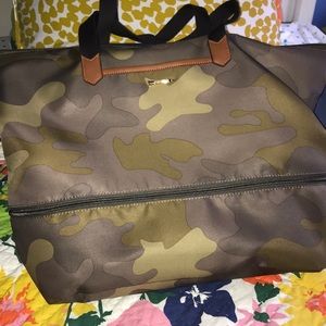 Stella and Dot travel bag camouflage